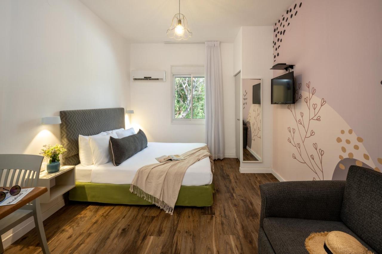 Travel Hotel Eilon Elon ภายนอก รูปภาพ